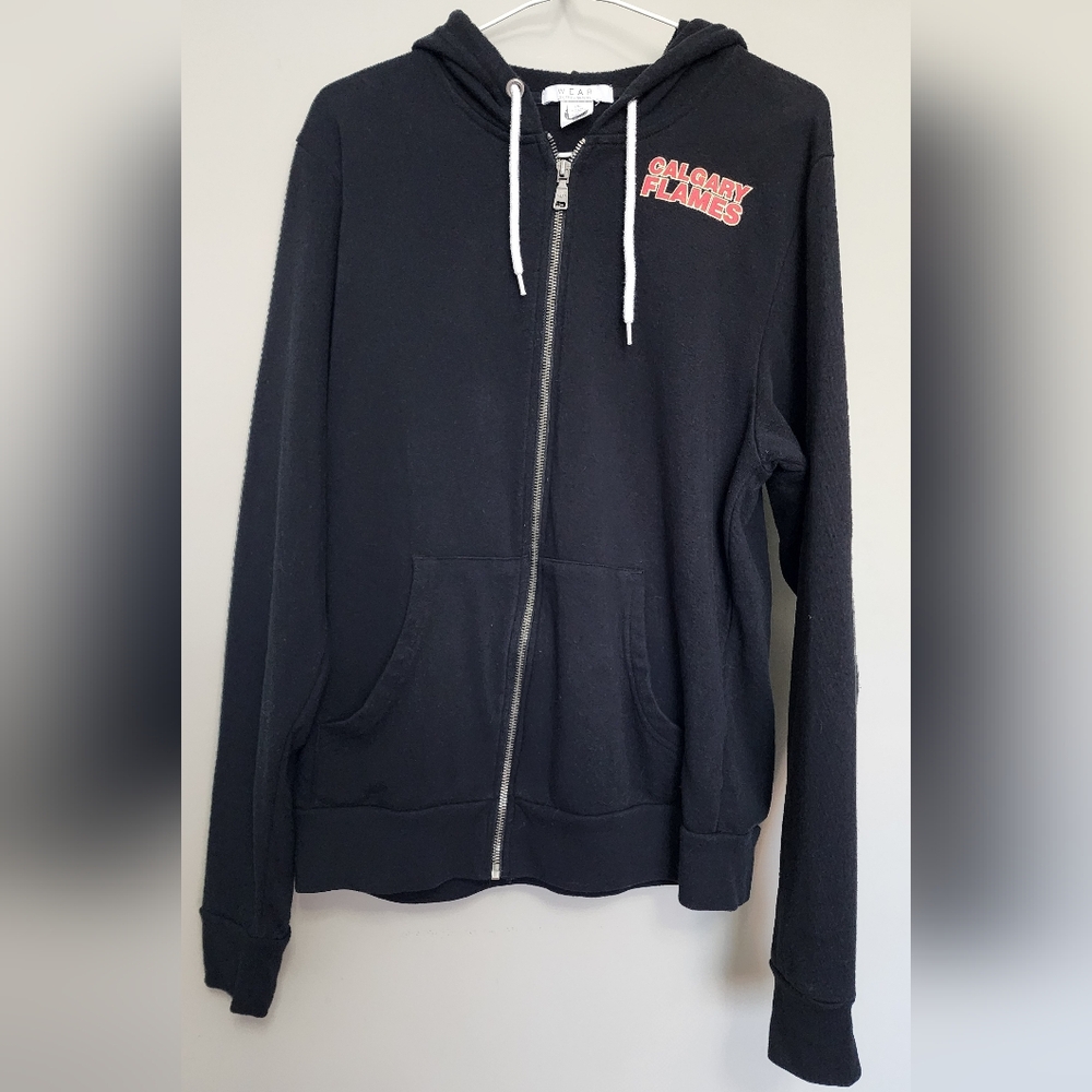 Calgary Flames Black Zip-Up Hoodie with Red Logo Size Large